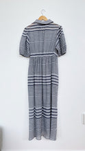 Load image into Gallery viewer, Lee Matthews Puff Sleeve Dress (14/ L)
