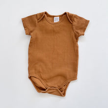 Load image into Gallery viewer, Teeny Weeny S/S Bodysuit Ribbed Tan (2y)
