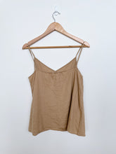 Load image into Gallery viewer, Country Road Organically Grown Linen Top Tan (8)
