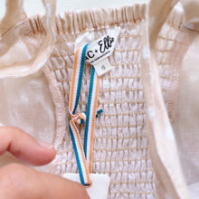 Load image into Gallery viewer, Mac &amp; Ellie Linen Top NEW (4y)
