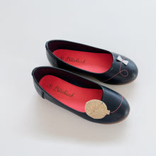 Load image into Gallery viewer, Billiblush Ballet Flats (EU26)
