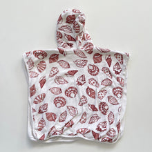 Load image into Gallery viewer, Nature Baby Hooded Poncho Towel Red Seashells (3-4y)
