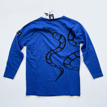 Load image into Gallery viewer, Band of Boys Organic Cotton L/S Tee Blue Snakes NEW (6y)
