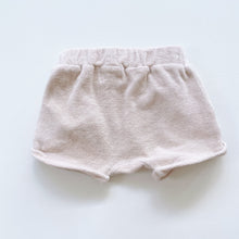 Load image into Gallery viewer, Wilson &amp; Frenchy Organic Shorts Beige Terry (3-6m)
