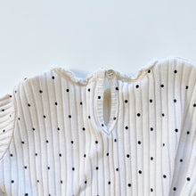 Load image into Gallery viewer, Zara Rip L/S Top Dots (6-9m)

