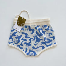 Load image into Gallery viewer, Grown Organic Bloomers Blue /Beige Pattern NEW (3y)
