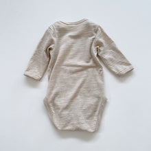 Load image into Gallery viewer, Nature Baby Merino L/S Bodysuit Oatmeal (0-3m)
