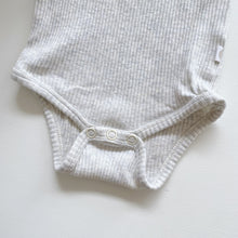 Load image into Gallery viewer, Jamie Kay Organic Bodysuit Oatmeal Marle (6-12m)
