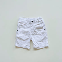 Load image into Gallery viewer, Hugo Boss Shorts White (1-2y)
