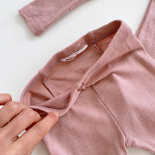 Load image into Gallery viewer, Dimples Merino L/S Top + Leggings Blush (3-4y)

