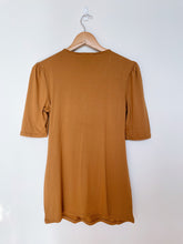 Load image into Gallery viewer, Envie de Fraise Breastfeeding/ Maternity Top Camel NEW (M/L)
