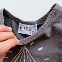 Load image into Gallery viewer, Minti L/S Tee Grey / Silver Diamond (2y)
