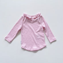 Load image into Gallery viewer, Country Road Ribbed L/S Top Pink / Ruffles (3-6m)

