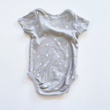 Load image into Gallery viewer, Teeny Weeny Bodysuits Bundle Green Spotty (6-12m)
