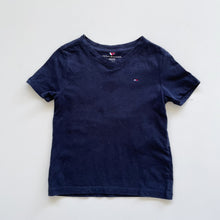 Load image into Gallery viewer, Tommy Hilfiger T-Shirt Navy (2-3y)
