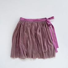 Load image into Gallery viewer, La Rosa e Il Leone Tutu Skirt Purple (6y)

