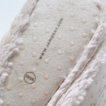 Load image into Gallery viewer, Jamie Kay Bunny Slippers (EU25-26)
