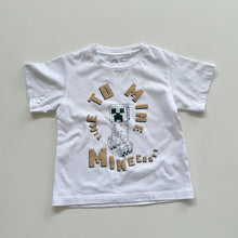 Load image into Gallery viewer, Uniqlo Minecraft T-Shirt White/Gold Letters (4y)

