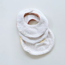 Load image into Gallery viewer, Fabelab Organic Cotton Ruffle Bib 3x (0-6m)
