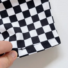 Load image into Gallery viewer, B/W Checkered Pants (3y)
