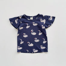 Load image into Gallery viewer, Nature Baby Organic T-Shirt Swans Navy (3y)
