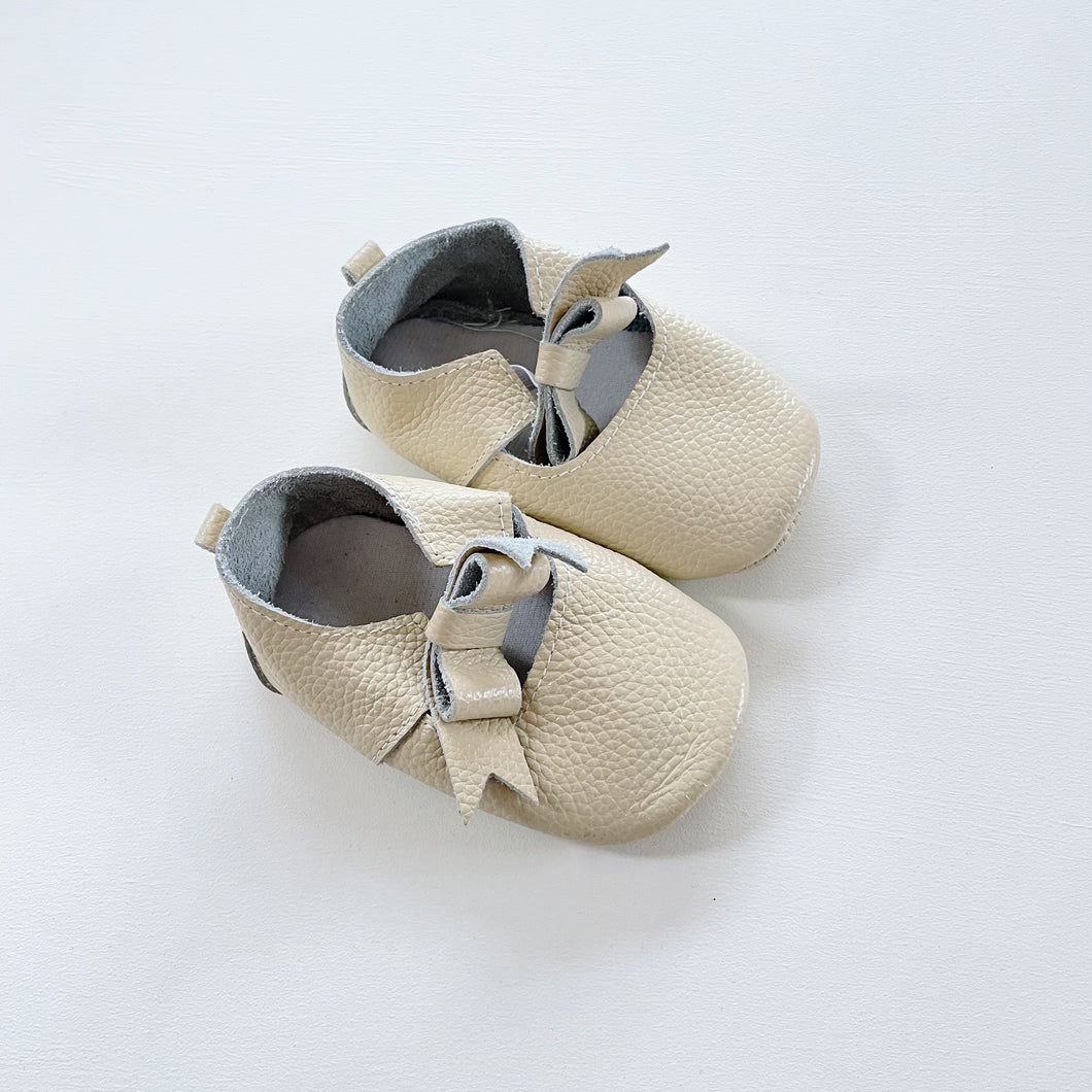 Beige Dressy Leather Soft Soles (EU19)