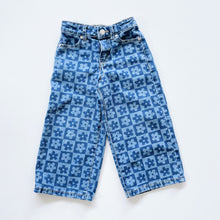 Load image into Gallery viewer, Mac &amp; Ellie Floral Jeans (3y)
