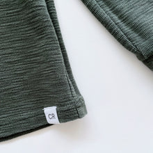 Load image into Gallery viewer, Country Road Organic Ribbed L/S Tee Green (6y)
