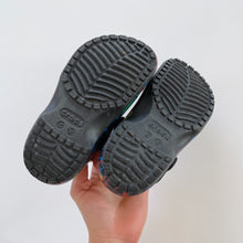 Load image into Gallery viewer, Crocs Marvel Shoes and Charms Avengers (C10)
