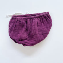 Load image into Gallery viewer, Jamie Kay Organic Muslin Bloomers Berry (3-6m)
