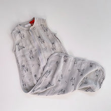 Load image into Gallery viewer, Plum Muslin Summer Sleeping Bag 0.3 TOG Llamas (3-12m)
