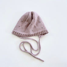 Load image into Gallery viewer, Jamie Kay Knit Bonnet (3-6m)
