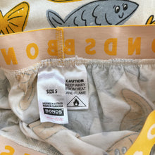 Load image into Gallery viewer, Bonds PJs Set Yellow/Blue Fish (5y)
