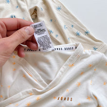 Load image into Gallery viewer, Bonds L/S Bamboo Kimono Top Bundle 2x Orange/Blue Stars (0-3m)
