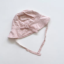 Load image into Gallery viewer, Nature Baby Sun Hat Pink Dots (M/3-6m)
