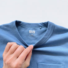 Load image into Gallery viewer, Uniqlo Blue T-Shirt (4-5y)

