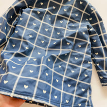 Load image into Gallery viewer, Hatley Lined Hearts Button-Up Raincoat (5y)
