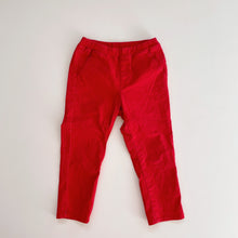 Load image into Gallery viewer, Uniqlo Red Pants (3-4y)
