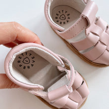 Load image into Gallery viewer, Pretty Brave Pink Leather Sandals (L = 12-18m/ EU19-20))
