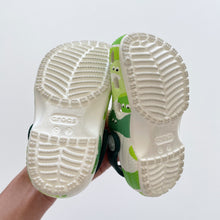 Load image into Gallery viewer, Crocs Green Camo Pattern (C7)

