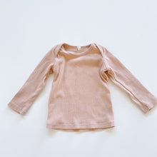 Load image into Gallery viewer, Quincy Mae Organic Rib L/S Top Beige (6-12m)
