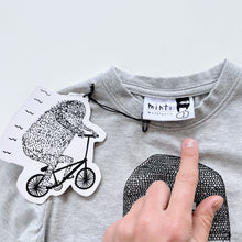 Load image into Gallery viewer, Minti Sneaky Skater Grey Tee NEW (1y)
