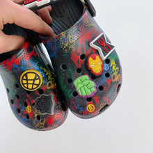 Load image into Gallery viewer, Crocs Marvel Shoes and Charms Avengers (C10)

