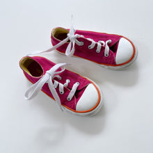 Load image into Gallery viewer, Converse Shoes Pink (EU25/US9/UK9)
