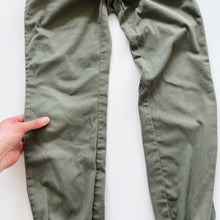 Load image into Gallery viewer, Volcom Chinos Green (8y)
