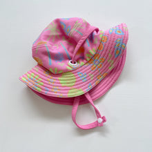 Load image into Gallery viewer, Roxy Reversible Bobby Swim Hat Pink (2-4y)
