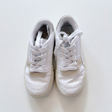 Load image into Gallery viewer, Puma Lace-up Sneaker White (EU32/ UK13 / US1c)
