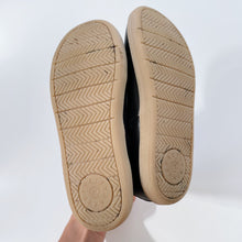 Load image into Gallery viewer, Pretty Brave Boots Black (EU33)
