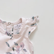 Load image into Gallery viewer, Burrow &amp; Be Organic Romper Lilac Floral (0-3m)

