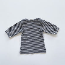 Load image into Gallery viewer, Nature Baby Organic L/S Top Stripes (0-3m)
